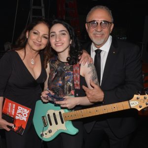 Gloria, Emily & Emilio Estefan (WorldArts - Discovery of the Year Award)