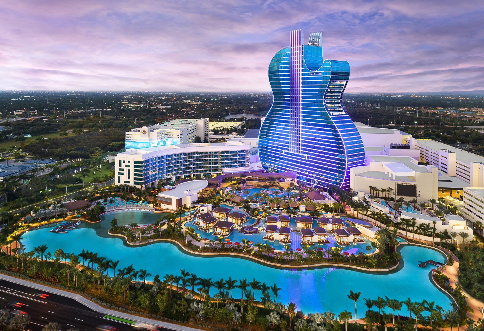 Latin Songwriters Hall of Fame Sets Global Partnership With Hard Rock